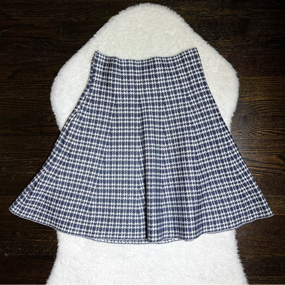 Classic Concepts Ponte Knit Blue and White Houndstooth A-Line Mini Skirt Large